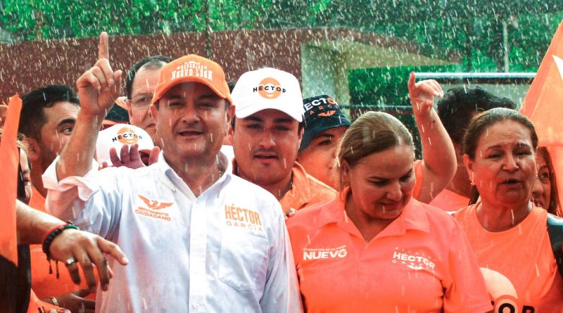 Héctor García, se compromete a renovar drenaje en Guadalupe