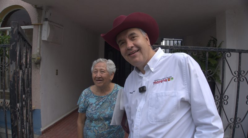 Waldo y Judith llevan propuestas a vecinos de Monterrey