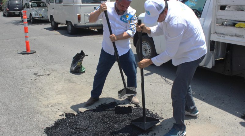 Luis Ángel Benavides intensifica bacheo en Linda Vista