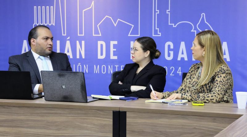 Analiza Adrián de la Garza proyecto internacional de protección a las mujeres