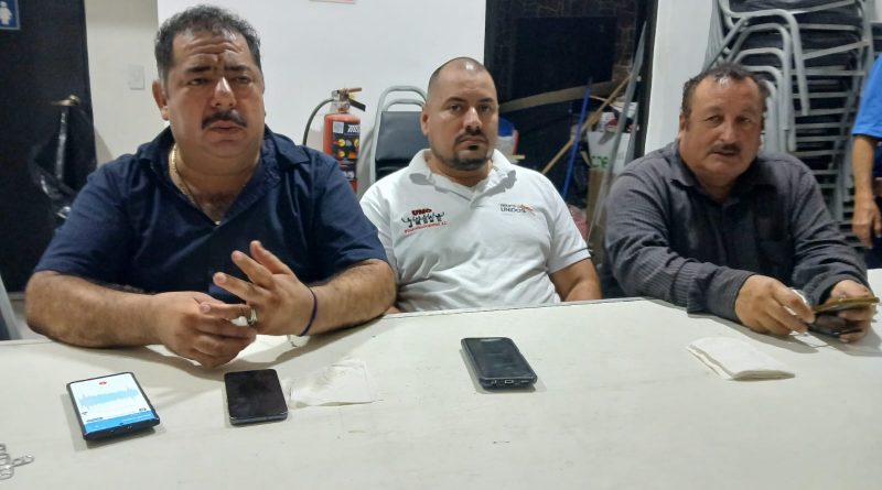 Taxistas de Apodaca apoyan a familias del sur y norte de NL