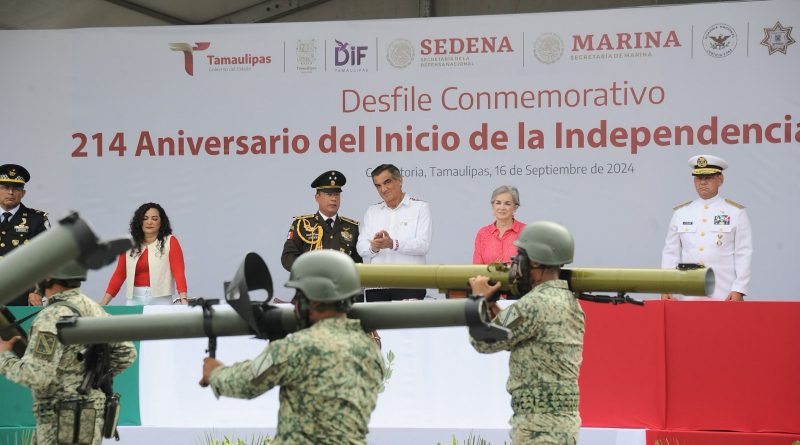 Preside Américo desfile de la Independencia