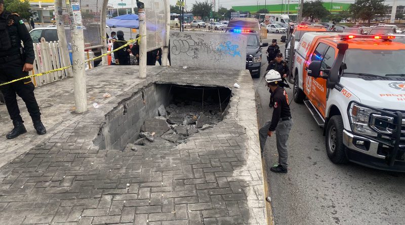 Colapsa parada de Transmetro: reportan heridos